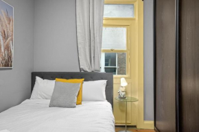 Cozy Terrace House 1MinWalkToTrain Sleeps6 15TH